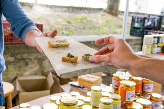 marche-de-producteurs-a-montcuq